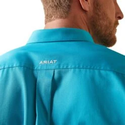 Camisa Team Logo Twill Blue Bird Corte Clásico -Ariat Mexico Sales S23 MNS WEST 10043520 detail02