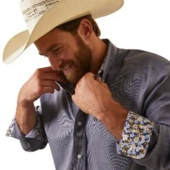 Camisa Libre De Arrugas Solid Pinpoint Oxford Corte Clásico -Ariat Mexico Sales S23 MNS WEST 10043583 detail03