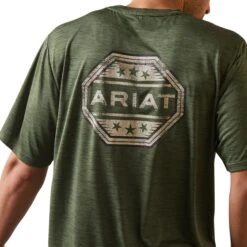 Playera Ariat Charger Stamp Verde 8 Playera Ariat Charger Stamp Verde -Ariat Mexico Sales S23 MNS WEST 10043767 detail02