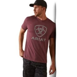 Playera Ariat Steel Bar Logo Burgundy
